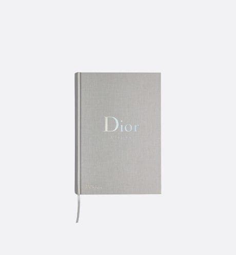 dior buch weiss|Vom Kissen bis zum Notizbuch – Accessoires & Deko .